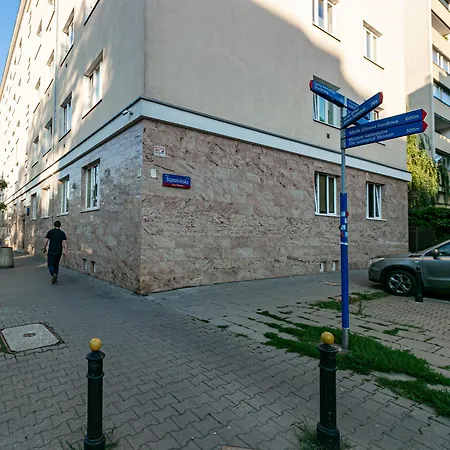 Rakowiecka - Bezplatny Parking - Free Parking - Stacja Metra 500M - Underground Station 500M Better Rental Warszawa Zewnętrze zdjęcie